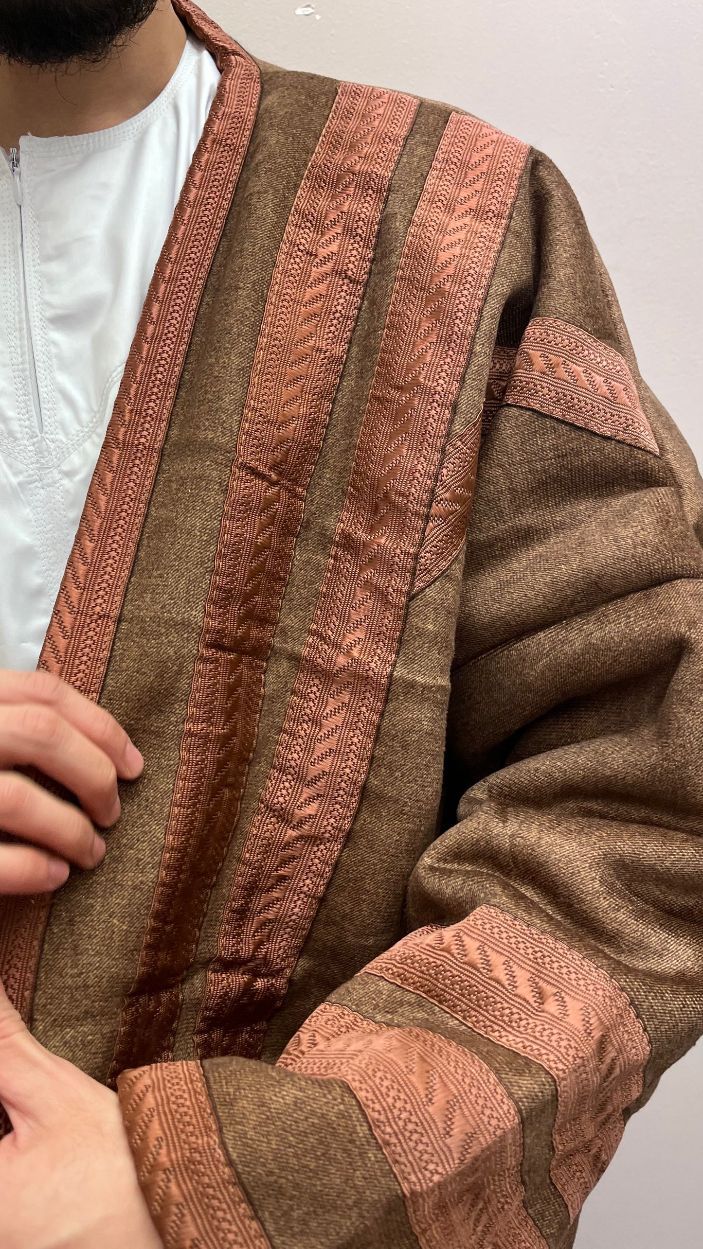 Farwa - Light-Brown (Brown-Accents)