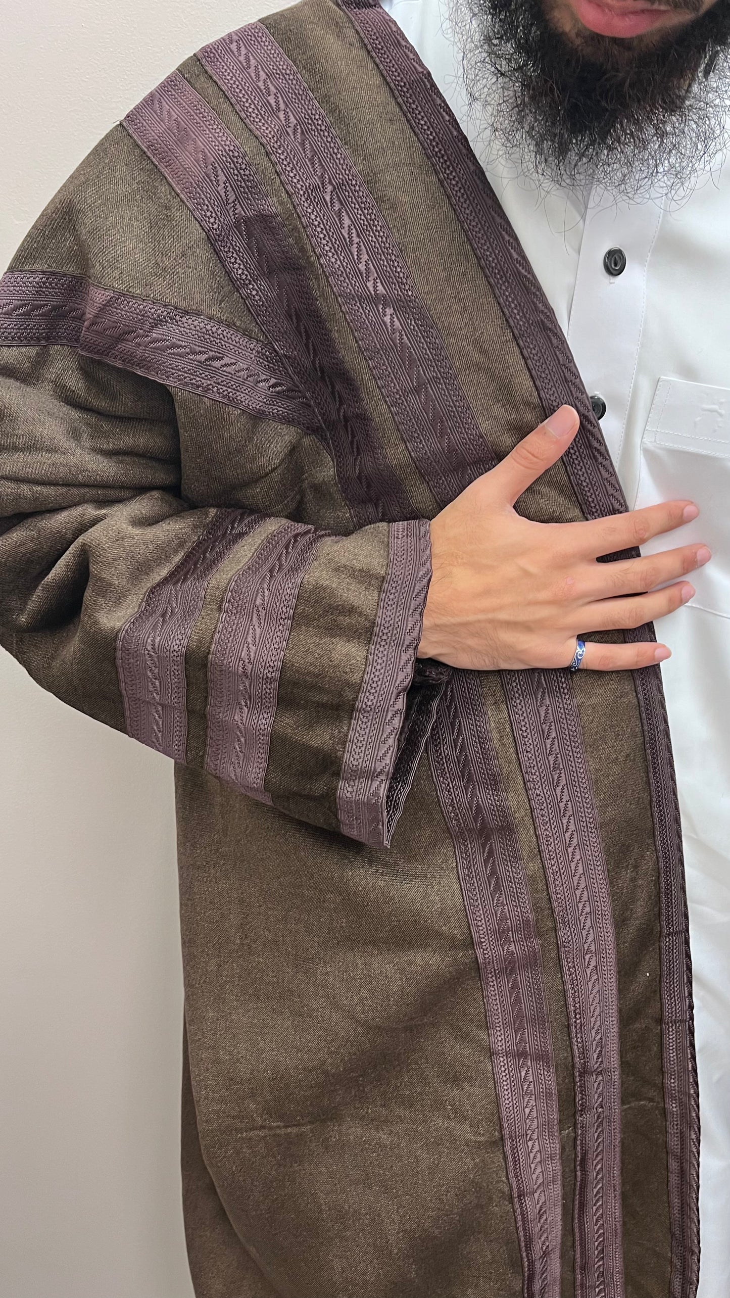 Farwa - Dark Brown (Purple accents)