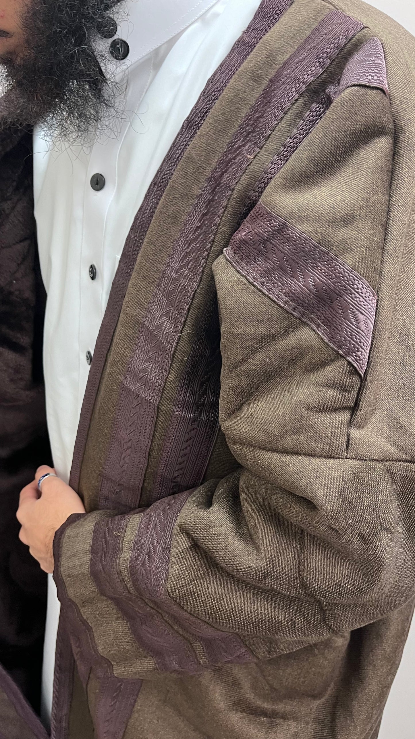 Farwa - Dark Brown (Purple accents)