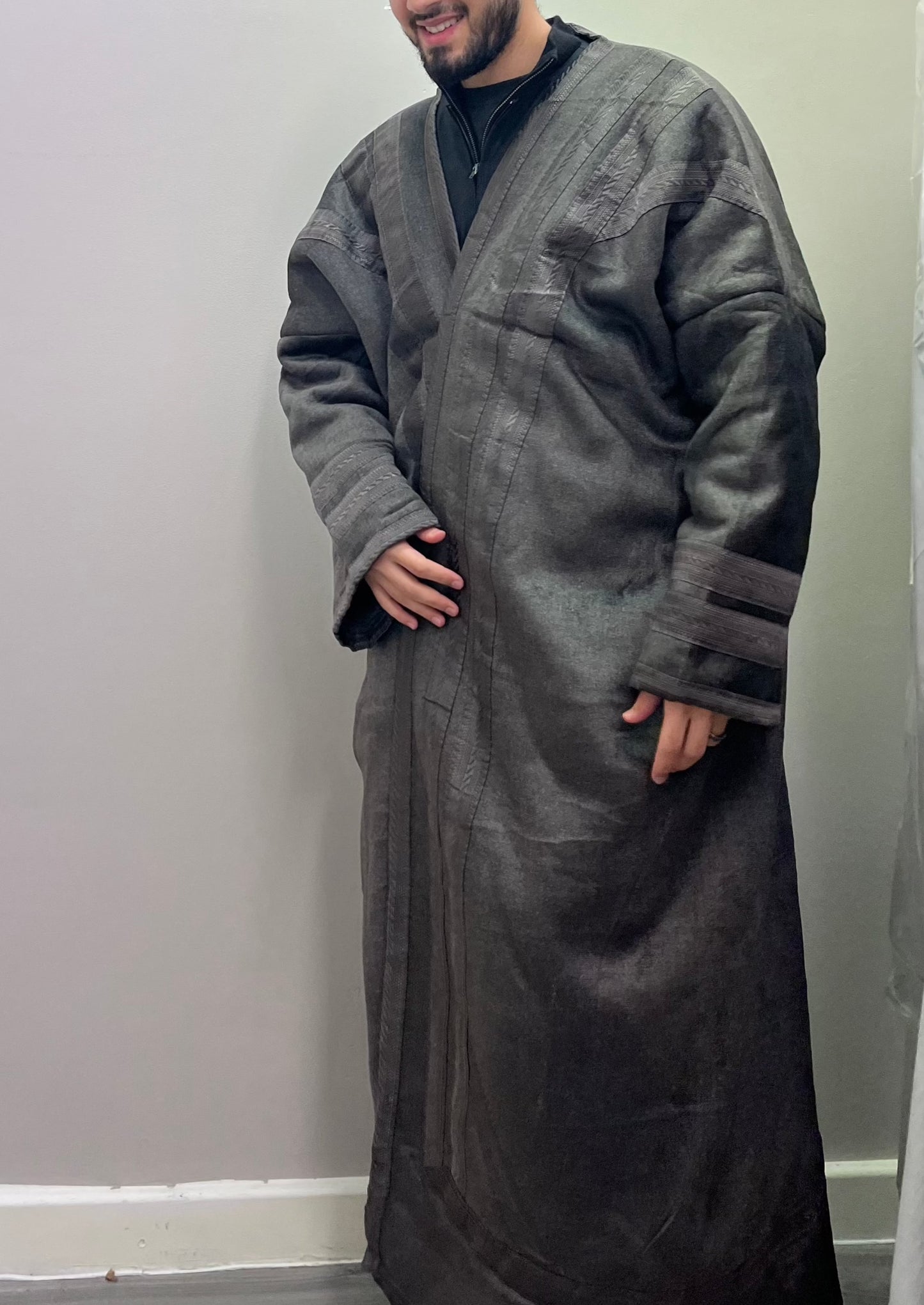 Farwa - Grey