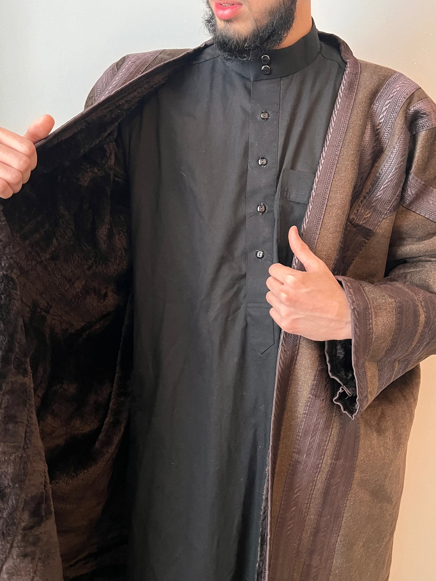 Farwa - Dark Brown (Purple accents)