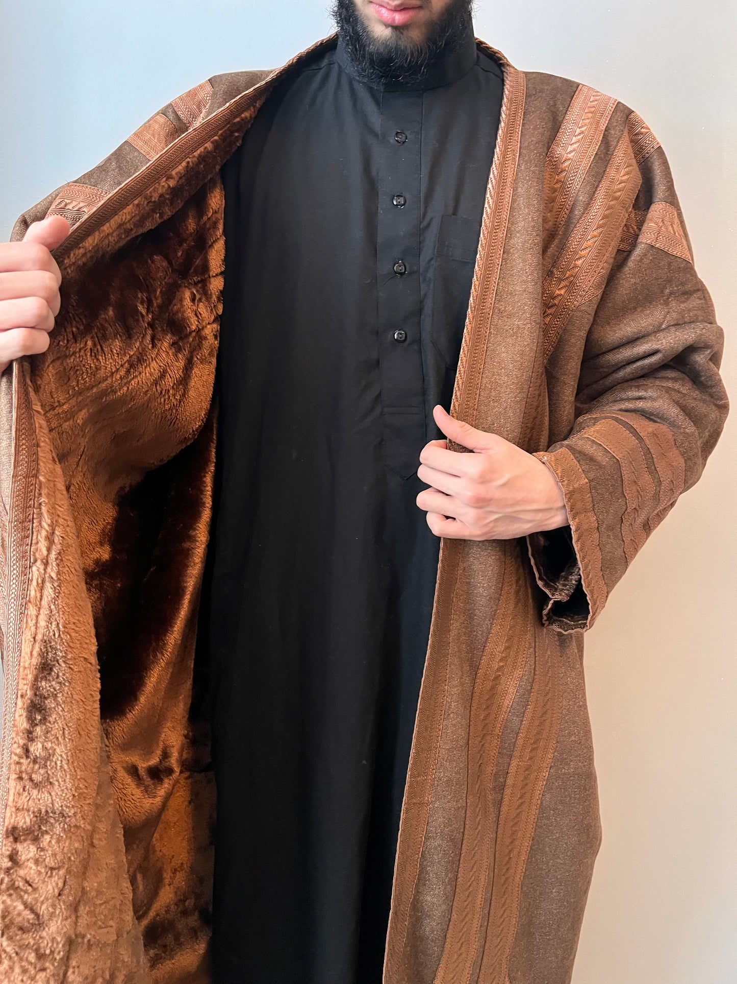 Farwa - Light-Brown (Brown-Accents)